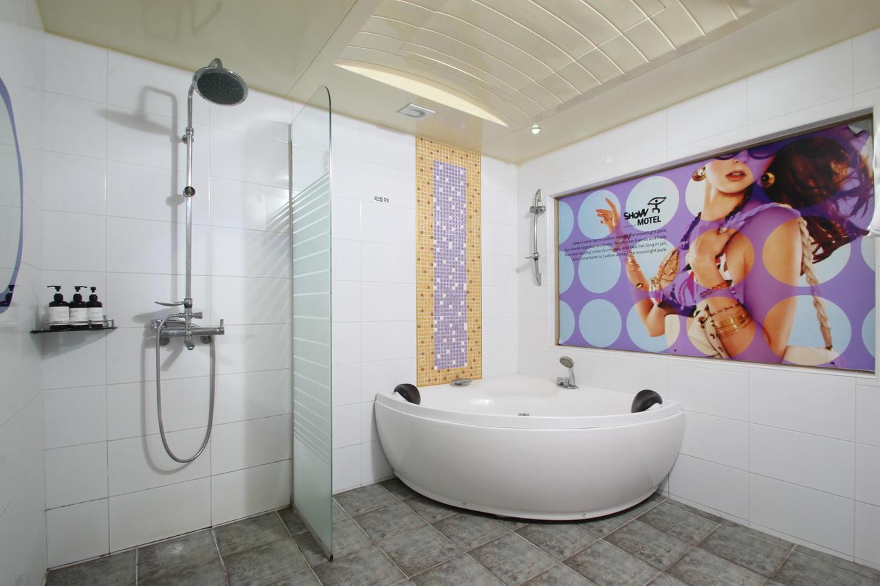 Show Hotel Busan Phòng bức ảnh