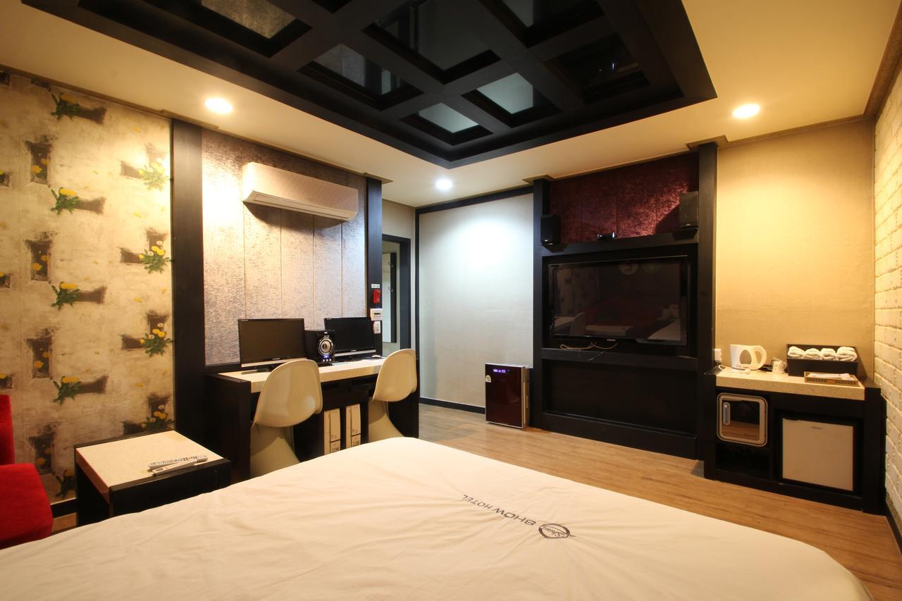 Show Hotel Busan Phòng bức ảnh