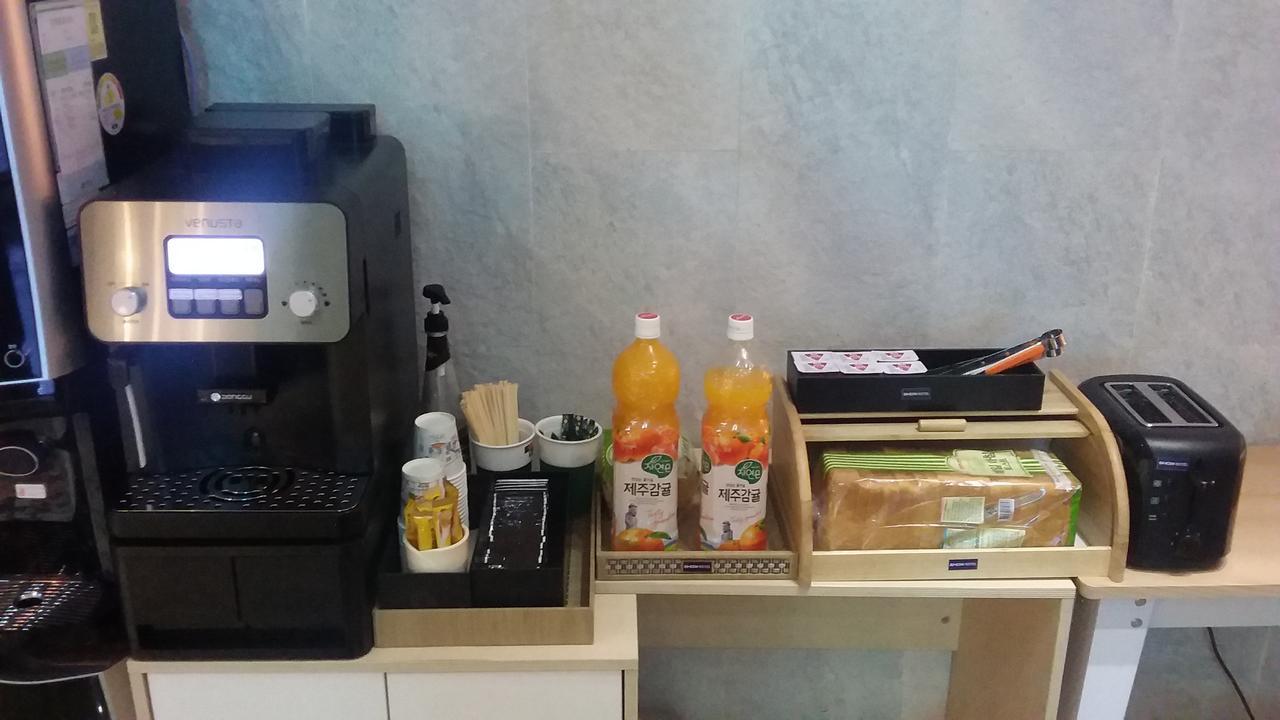 Show Hotel Busan Ngoại thất bức ảnh
